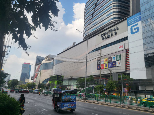 Central Rama IX