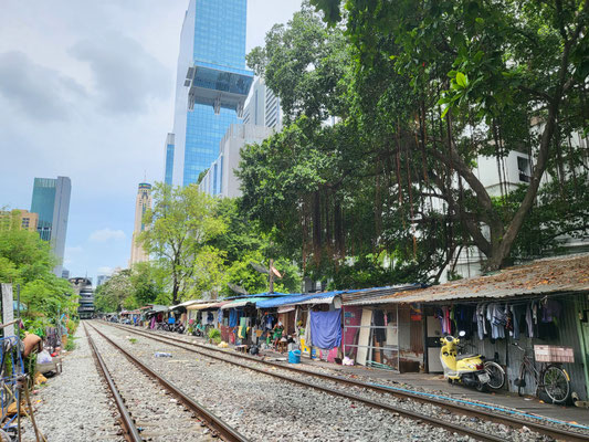 Near SRT Phayathai Station