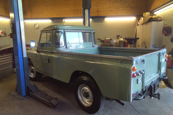 Land Rover Serie III bei Schatzmeister 4x4 (2)