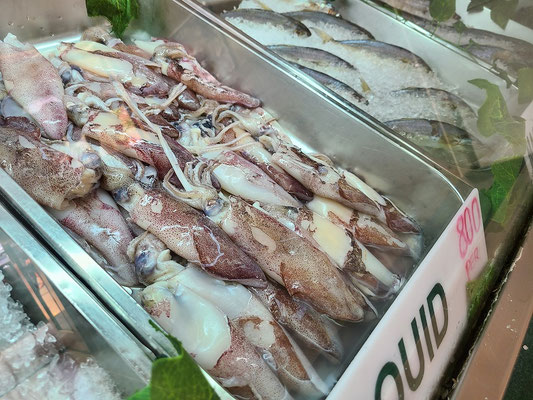 ナイロビ　Seafood屋さんのイカ