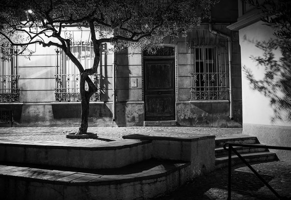 Place de l'église Saint Pierre de  Céret