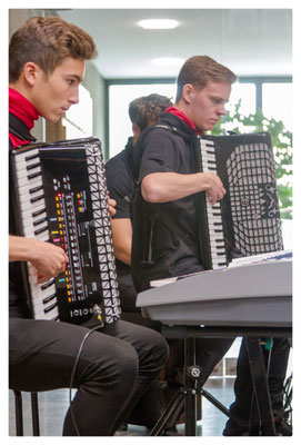 Ensemble Hohner Handharmonika und Akkordeon Club Reutlingen