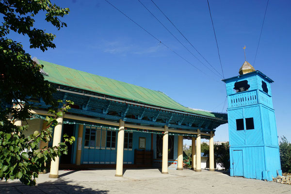 Die alte Moschee in Karakol - leider durften wir als Ungläubige nicht rein...