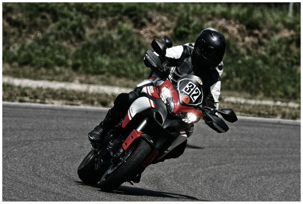Anneau du Rhyn mit der Ducati Multistrada Pikes Peak