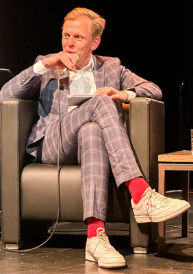 Moderator Florian Zinnecker