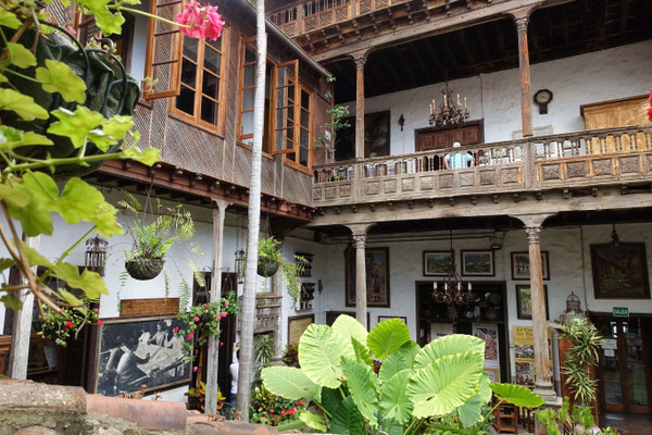 Patio de la Casa de los Balcones