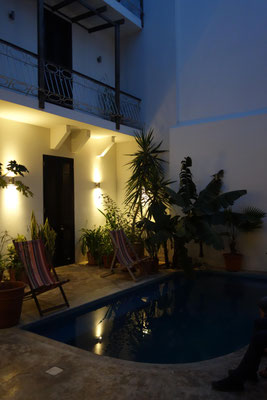 Casa Colonial, patio la nuit