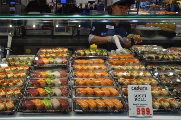 Sushi à vendre dans le marché aux poissons de Sydney