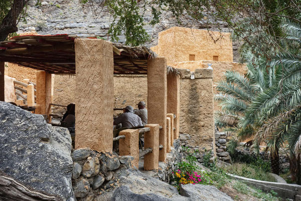 Restaurant-bar du Al Nakhur Tourist hotel 