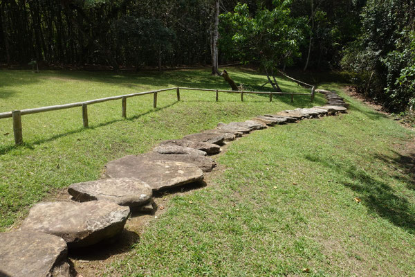 Parc de San Agustin : chemin de pierres menant à la Mesita B