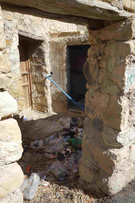 Entrée d'une maison à Dana