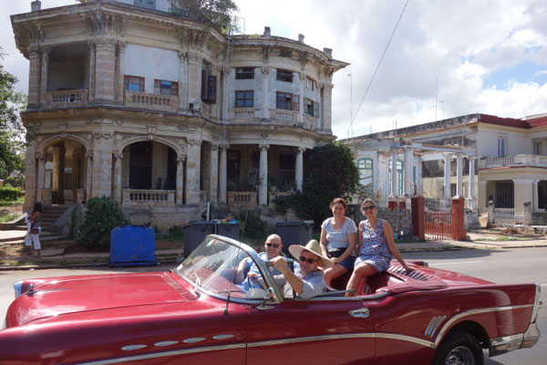 Cuba, La Havane : Parque Central