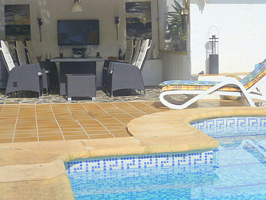 Terrasse am Pool