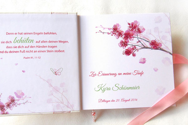 Taufgästebuch individuell bedrucktes Vorsatzpapier Name Taufspruch Blumen Schmetterlinge rosa pink grau grün