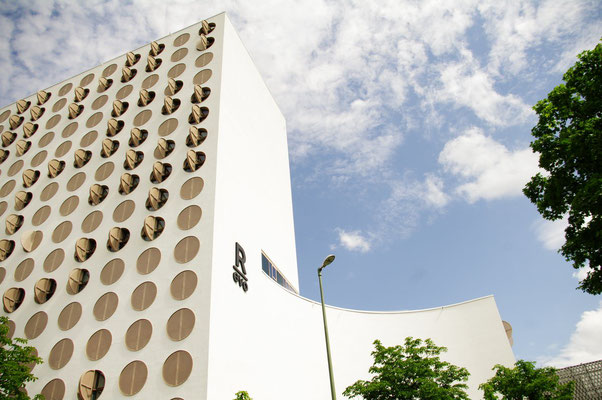 Referenz1 STUDIOMUC, Attikabohle
