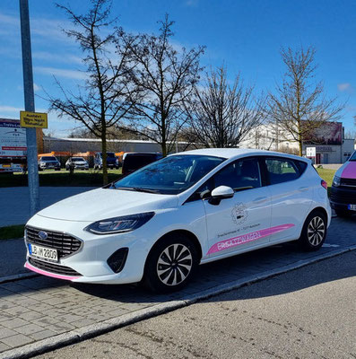 Ford Fiesta: Ersatzfahrzeug / Leihwagen während der Autoreparatur in Rutesheim