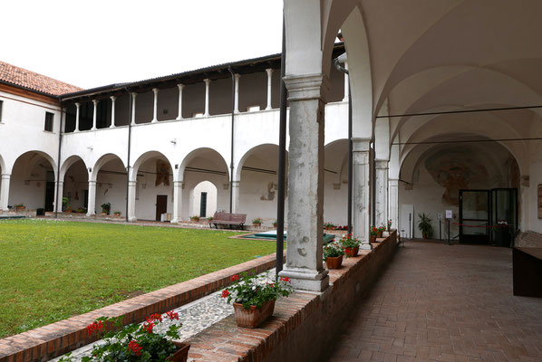 大回廊 (Chiostro Grande)