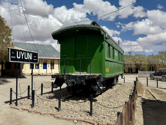 Bekommen wir wohl in Uyuni Diesel?