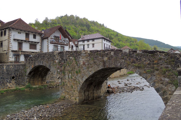 Über diese Brücke müssen wir gehn...