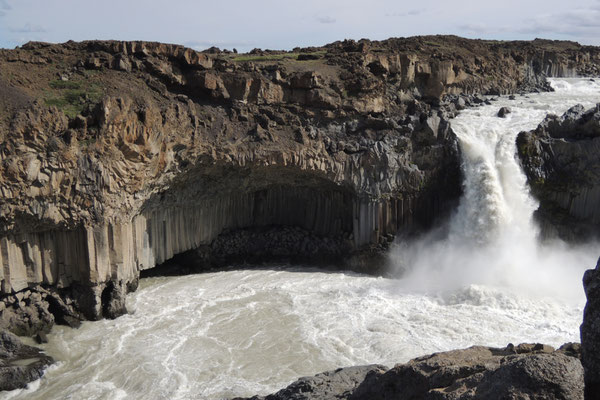 Der Aldeyjarfoss, unser Lieblingswasserfall!