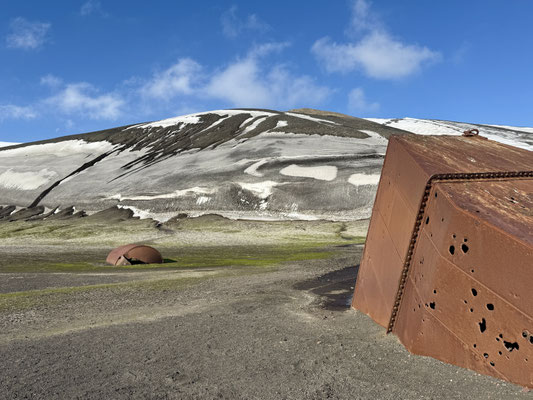 Deception Island ist eine Vulkaninsel