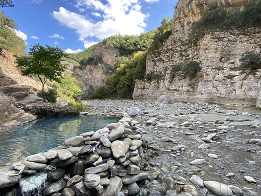 In der Schlucht gibt es kleine Pools zum Baden