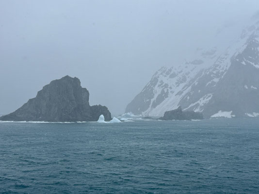 Elephant Island-genau hier haben Shackletons Männer monatelang ausgeharrt