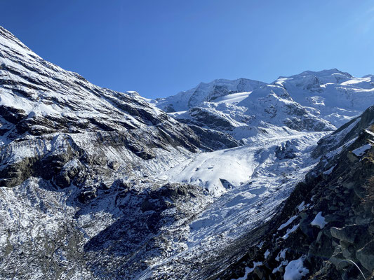 Blick auf den schwindenden Morteratschgletscher 