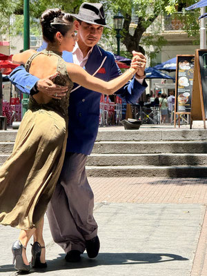 Tango auf der Strasse