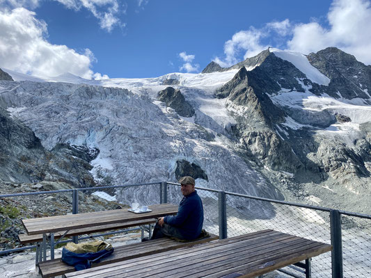 Terrasse mit Superaussicht!