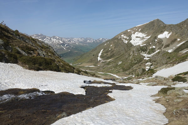 Hinauf durch den Schnee