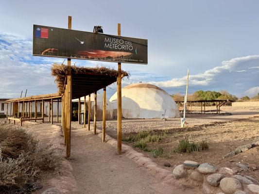 ...und besuchen das Meteoritenmuseum