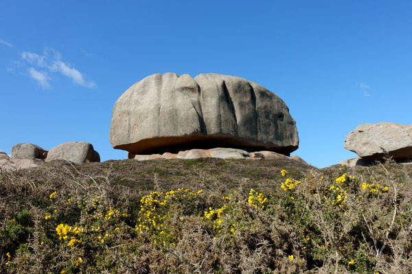 Riesige Brocken überall