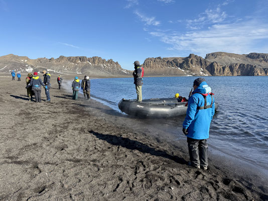 Landgang auf Deception Island