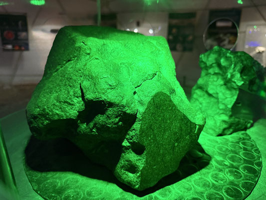 Wir bestaunen rund 4.5 Millionen Jahre alte Meteoriten
