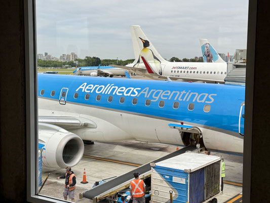 Wir fliegen von Buenos Aires nach...