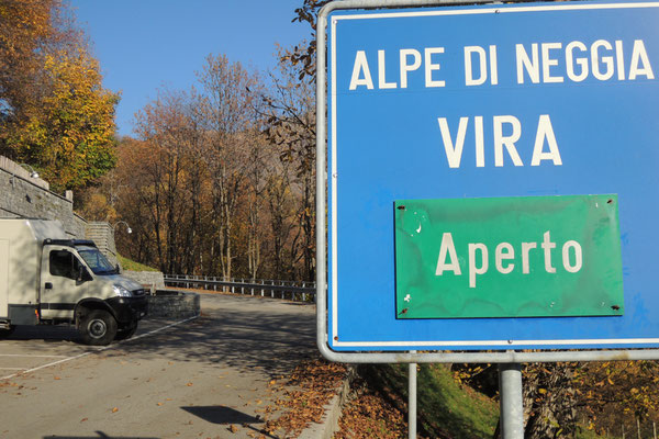 Über die Alpe Neggia Richtung Luino