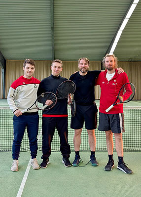 Unsere Herren1 nach dem letzten Wintersaisonspiel