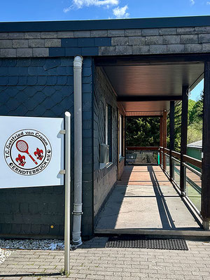Eingang Clubhaus