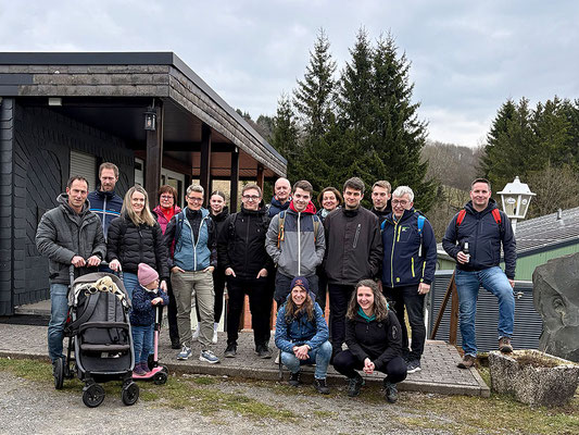 Start zur Frühjahrswanderung um 14 Uhr