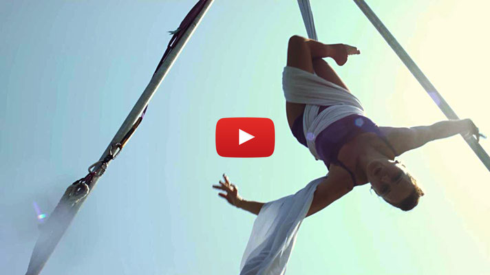 Aerial Silks @ Buskers Festival