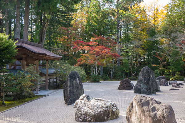 Gardens at Kongobuji Temple, Koyasan