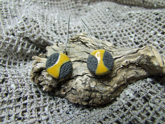 boucles d'oreilles de createur en ceramique raku jaune