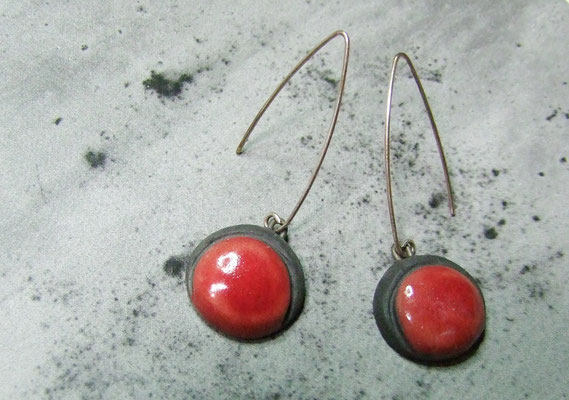 boucles d'oreilles rouges