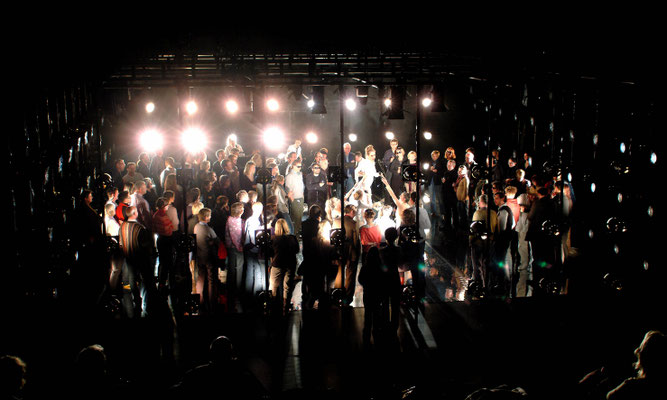 Dunkle Mädchen & Music Hall präsentieren: Socrate von Erik Satie | Kampnagel Hamburg 2010