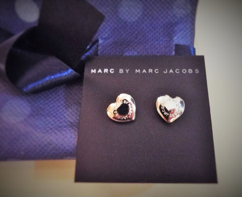 MARC JACOBS　
