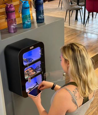 Dock&Go UP im Fitnessstudio – sichere Handyladestation für Mitglieder - INJOY Kaprun