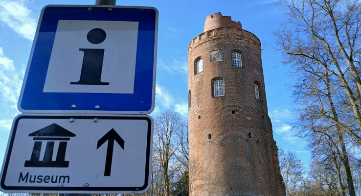 Amtsturm Lüchow, Außenansicht, c Amanda Hasenfusz