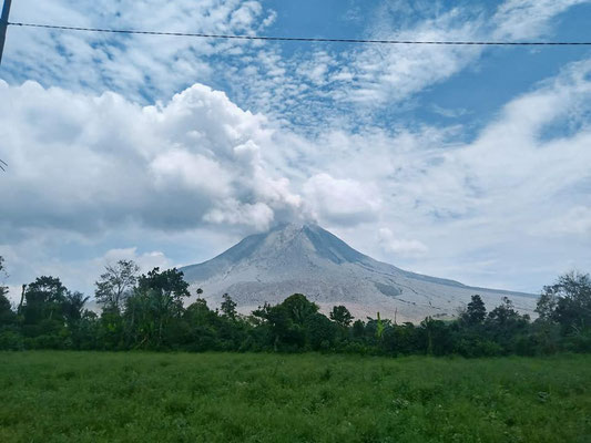 Sinabung Vulkan Berastagi