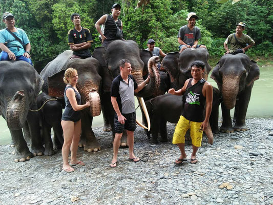 elephant washing in Tankahan